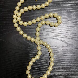 Vintage Faux Cream Pearl Necklace